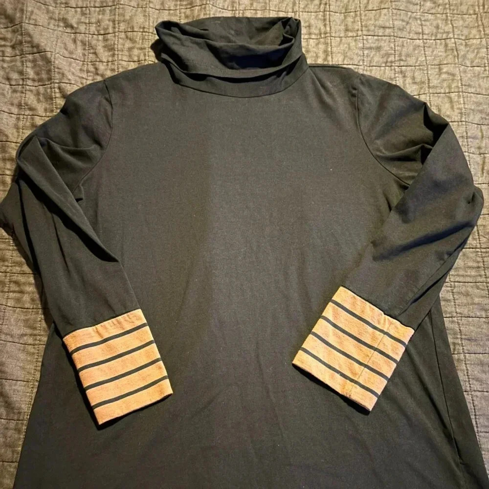 MarleyLilly‎ mock turtleneck pullover top NWOT Size Large